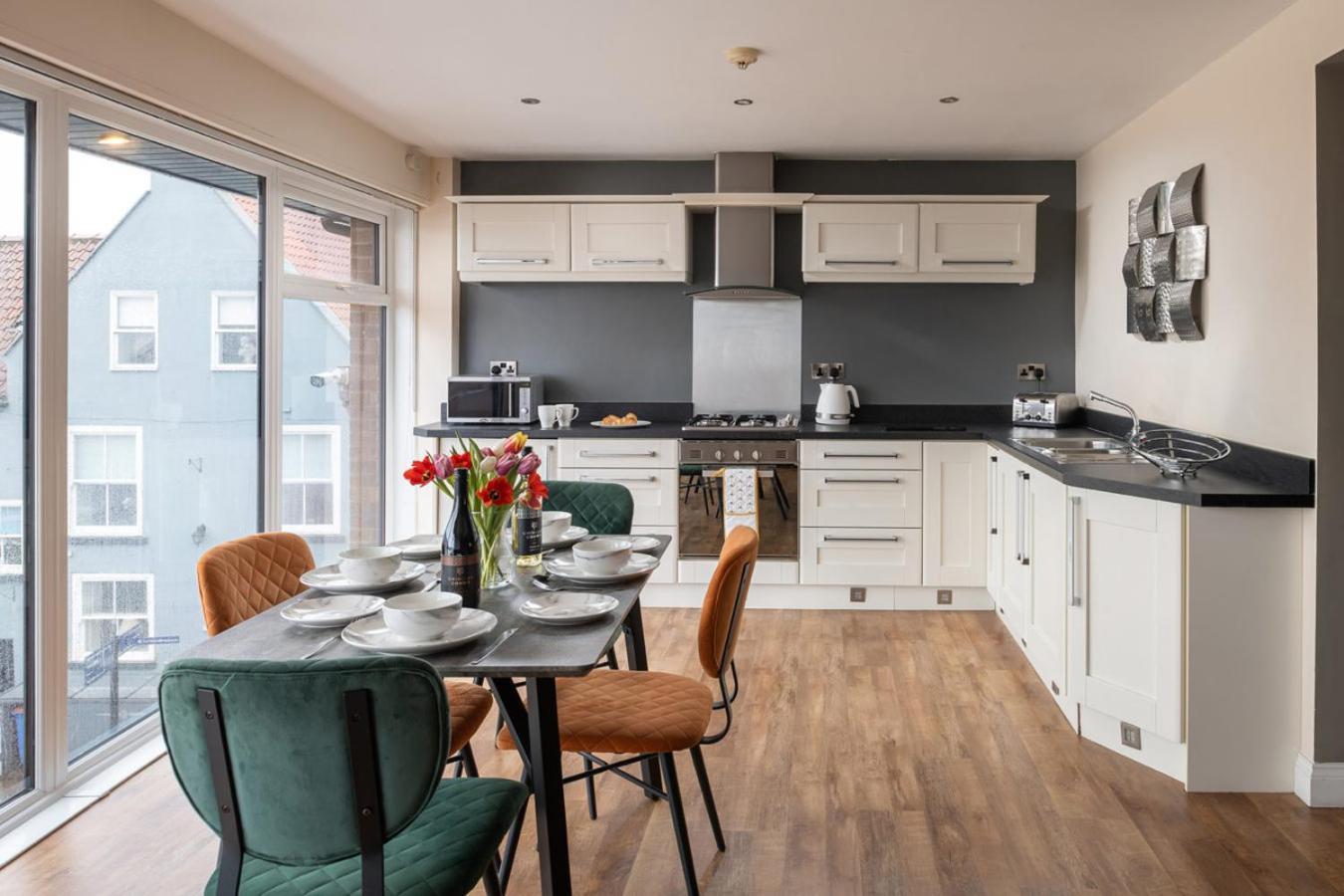 Number 3 Pier Road Apartment Whitby Ngoại thất bức ảnh