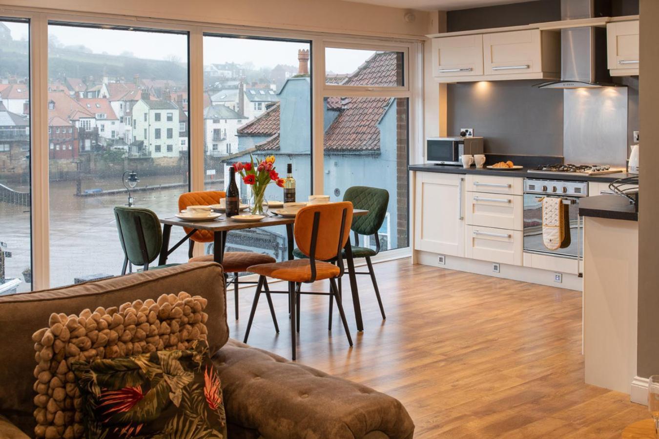 Number 3 Pier Road Apartment Whitby Ngoại thất bức ảnh